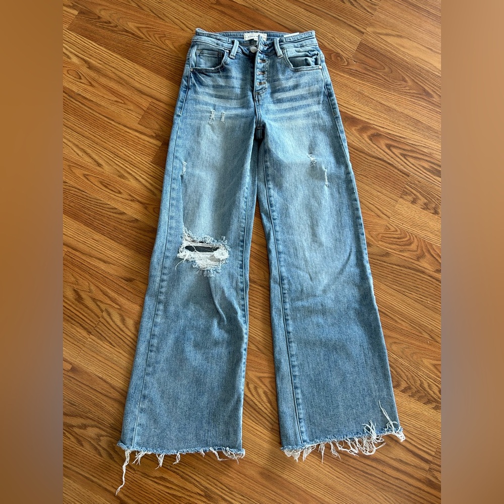 Risen MR Button Down Wide-Leg Jeans